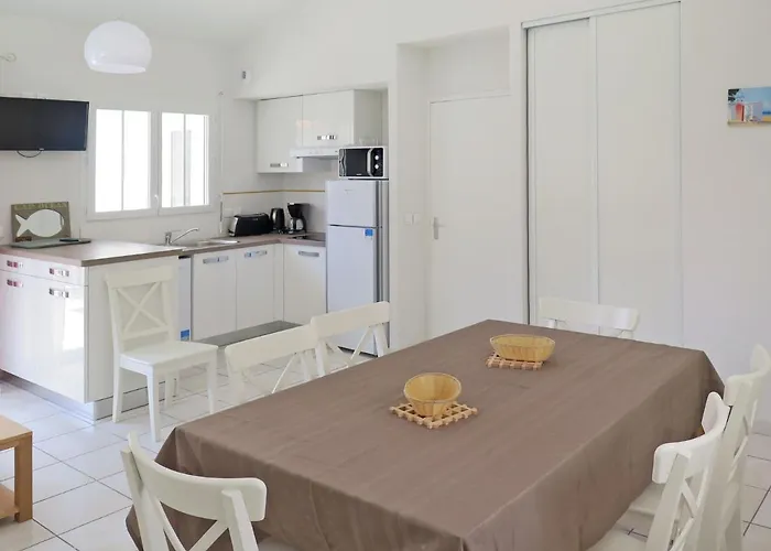 Oceane-1 By Interhome